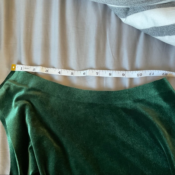 HOST PICK 🎉- Norma Kamali Velvet Tunic NEW - Picture 3 of 3